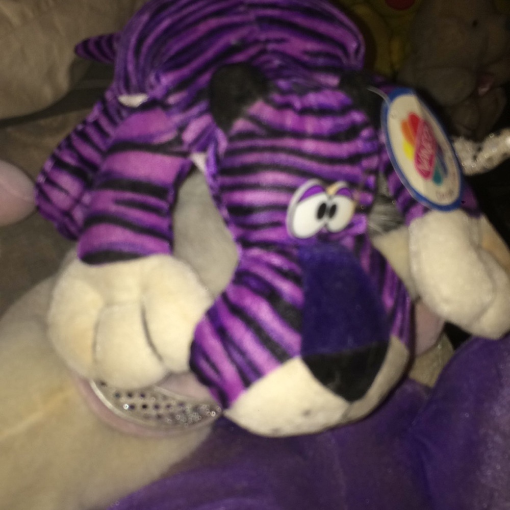 Huge Nanco stuffed cat💜